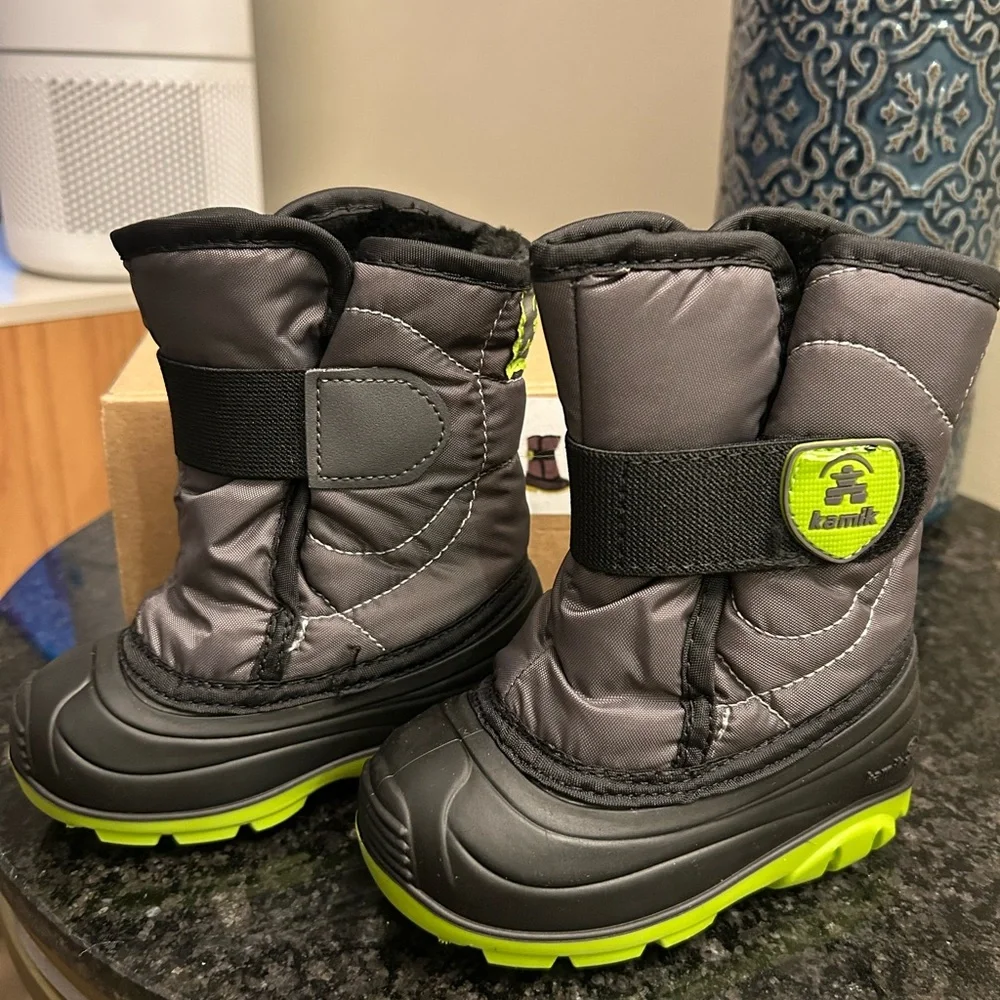 Kamik Snowbug 5 Kids Boots - Black and Green Size 6 Toddler